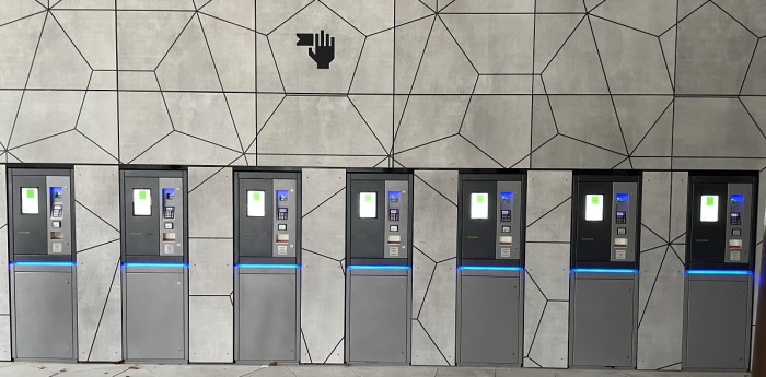 Biletomaty ZOO Łódź 2.jpg